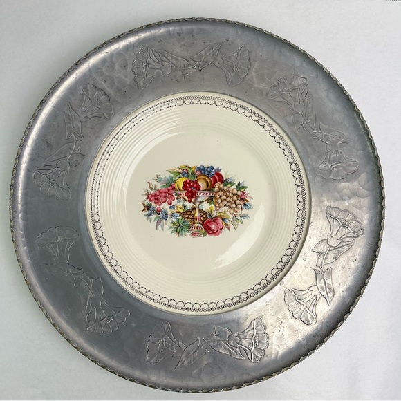 Triumph | Vintage White Gold & Ceramic Serving Platter w/ Floral Pattern - Picture 3 of 8